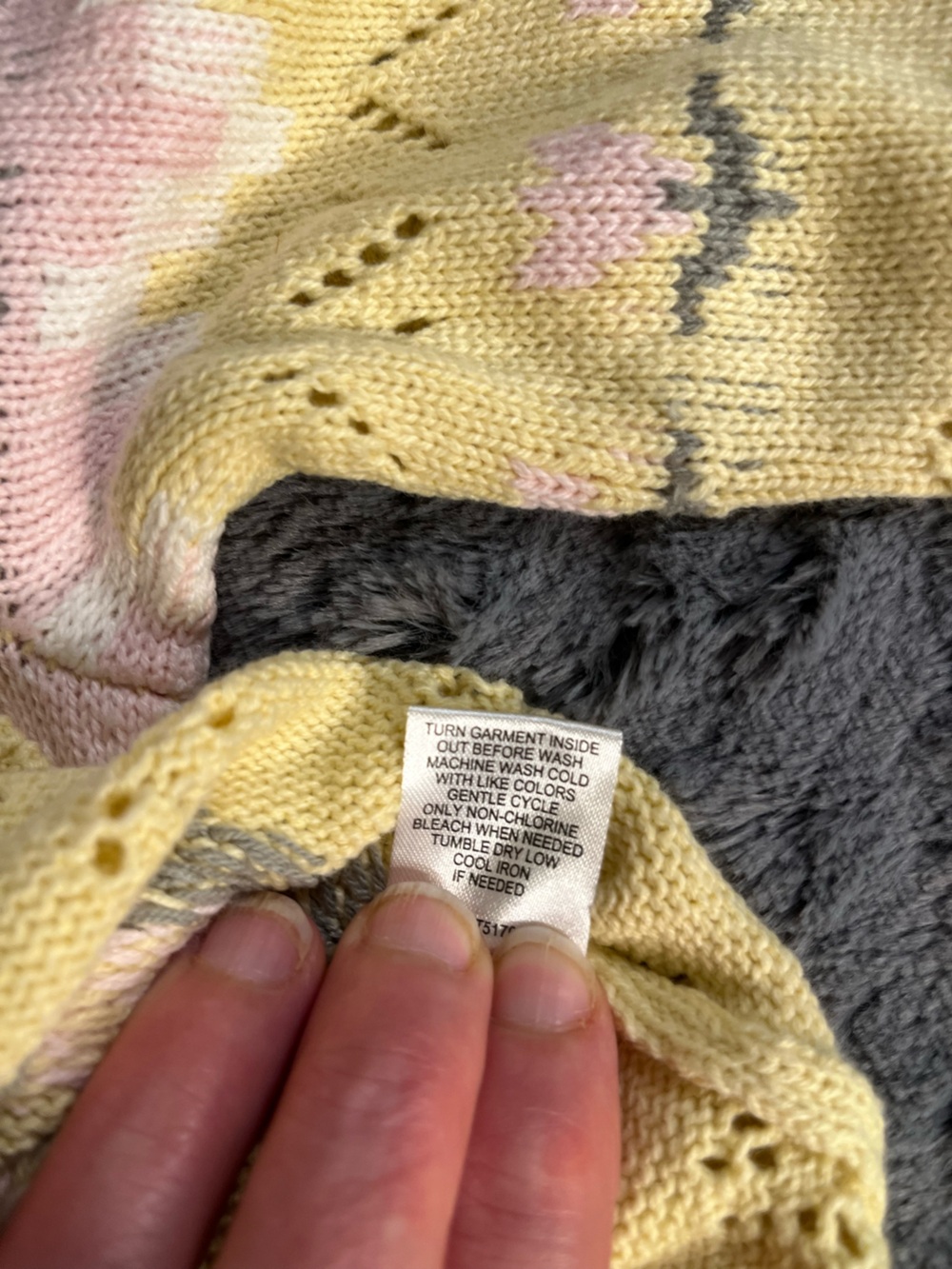 Freshman 1996 Pastel Yellow Floral Fair Isle Cropped Cardigan - Picture 6 of 9